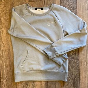 Under Armour sweater/shirt